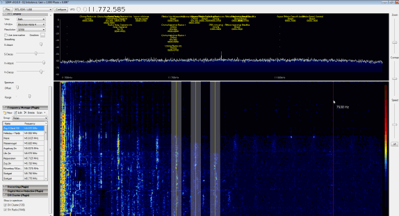 Modified "Gubo682" SDR# showing DX Cluster Frequency Names, Audio Spectrum and Notch Filter.