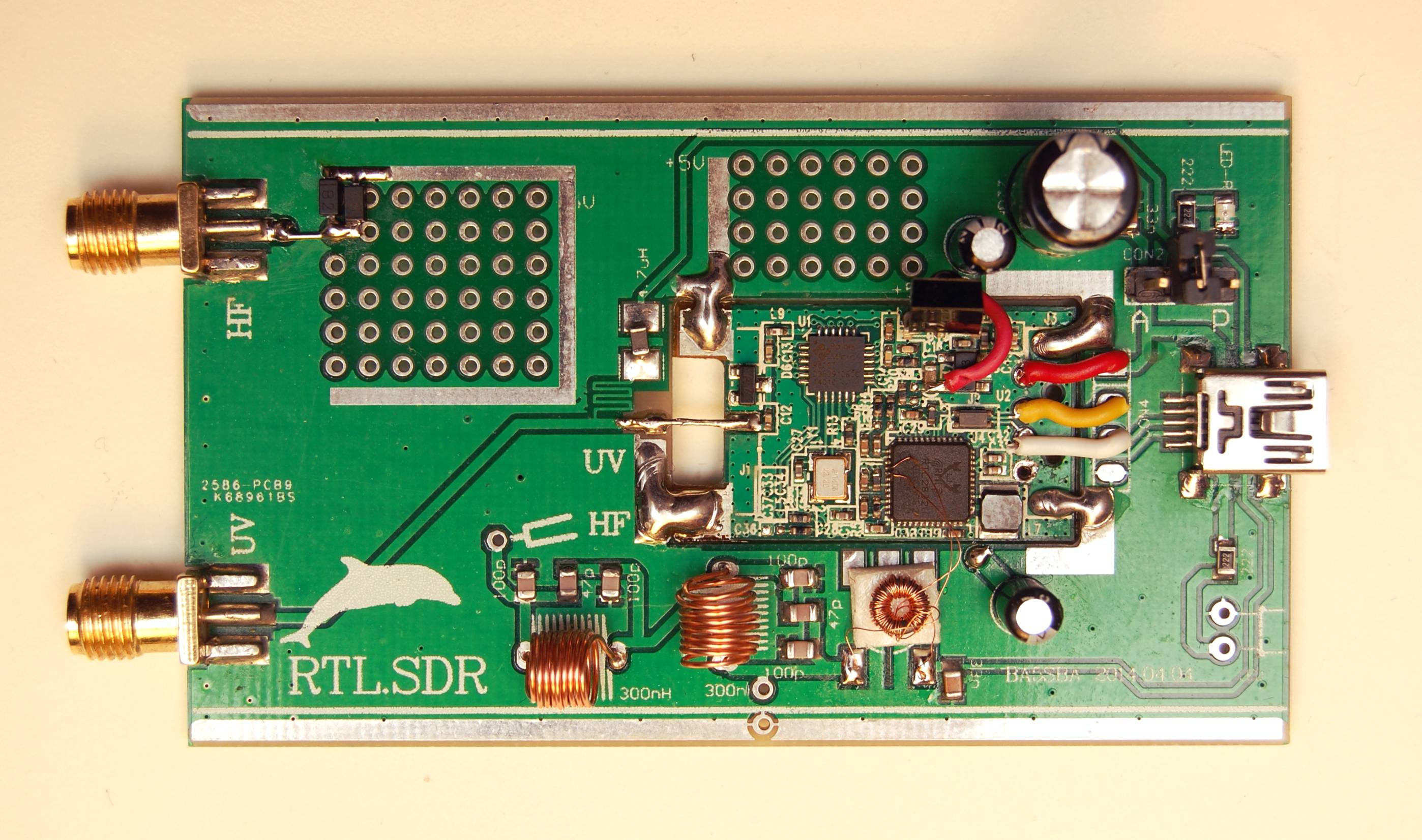 Assembling the Chinese RTL-SDR Direct Sampling Kit