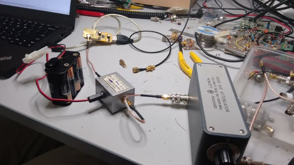 Testing the attenuated SSDV signal reception with an RTL-SDR.
