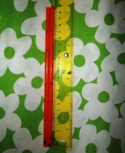 Mark two straws at 27mm intervals