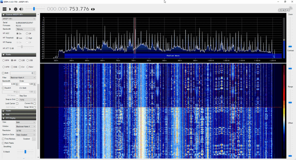 TOP: Airspy HF+ Discovery, BOTTOM: Original Airspy HF+