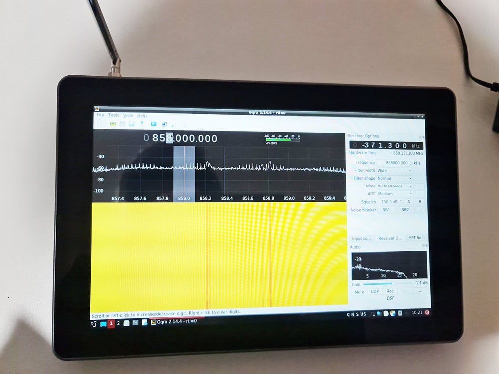 LCD Screen interference appears with a telescopic whip connected directly to the SMA port.