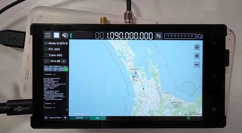 Vivid Unit receiving ADS-B via it's built-in OpenStreetMap interface