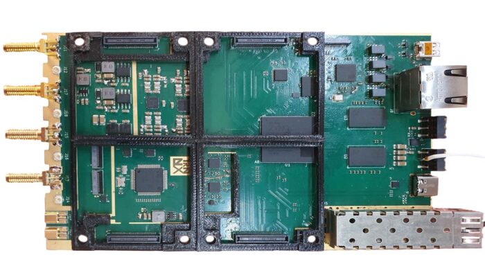 TRNXSDR-Carrier: A Modular Baseboard for SDR Modules